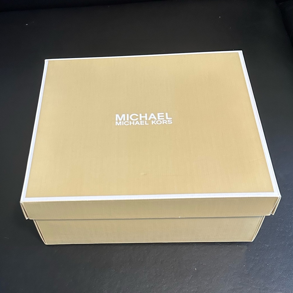 Michael Kors empty gift box 11 x 10 x 4.5 - for size 8 women shoes
